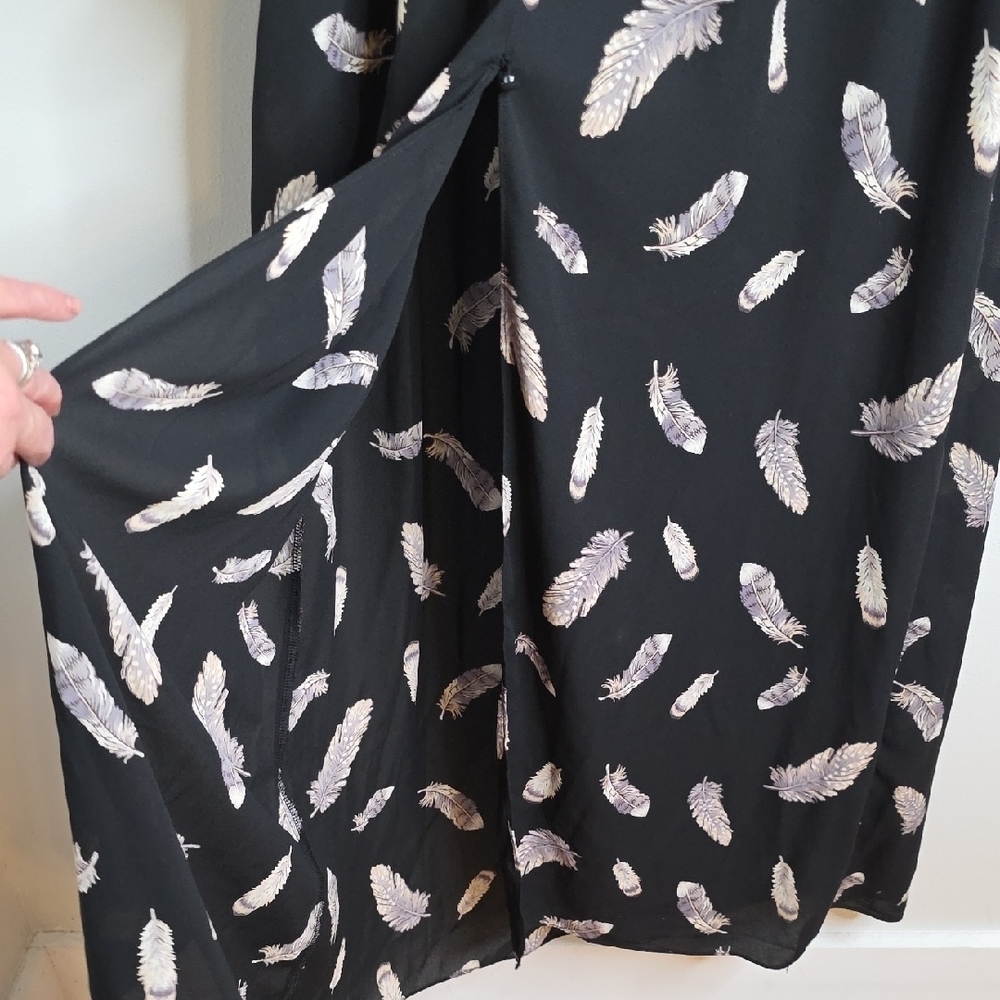 Buddy Love Sz Small Black Dress with Feather Pattern NWOT - Picture 7 of 8
